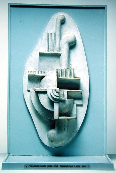Relief, 1919 (puu) tekijältä Oskar Schlemmer