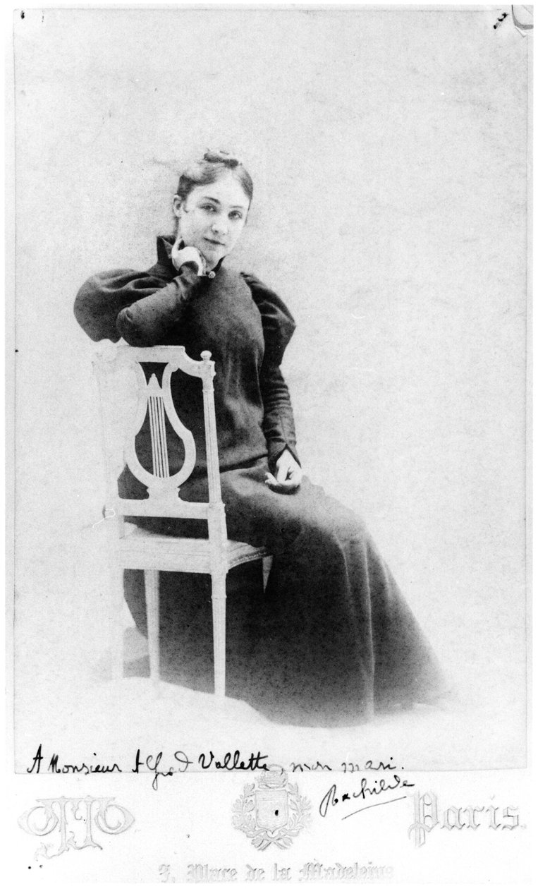 Rachilden muotokuva (1860-1953) tekijältä Otto Studio