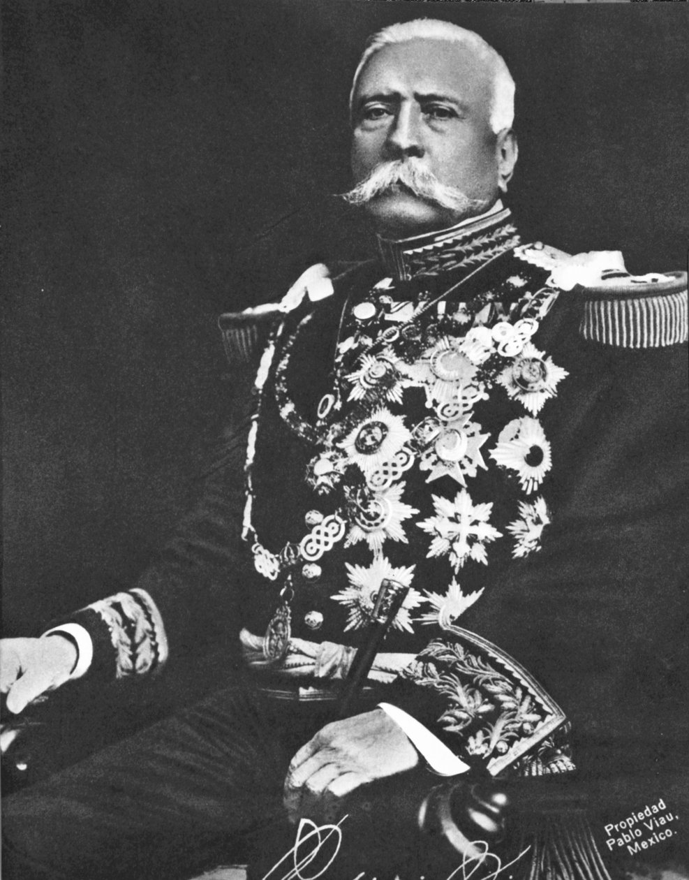 Porfirio Diaz, Meksikon presidentti, noin 1910 (svetokuva) tekijältä Pablo Viau