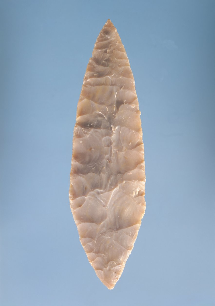 Solutrealainen "laakerinlehti"-terä, löydetty Volgusta, 20000-15000 eaa. tekijältä Paleolithic