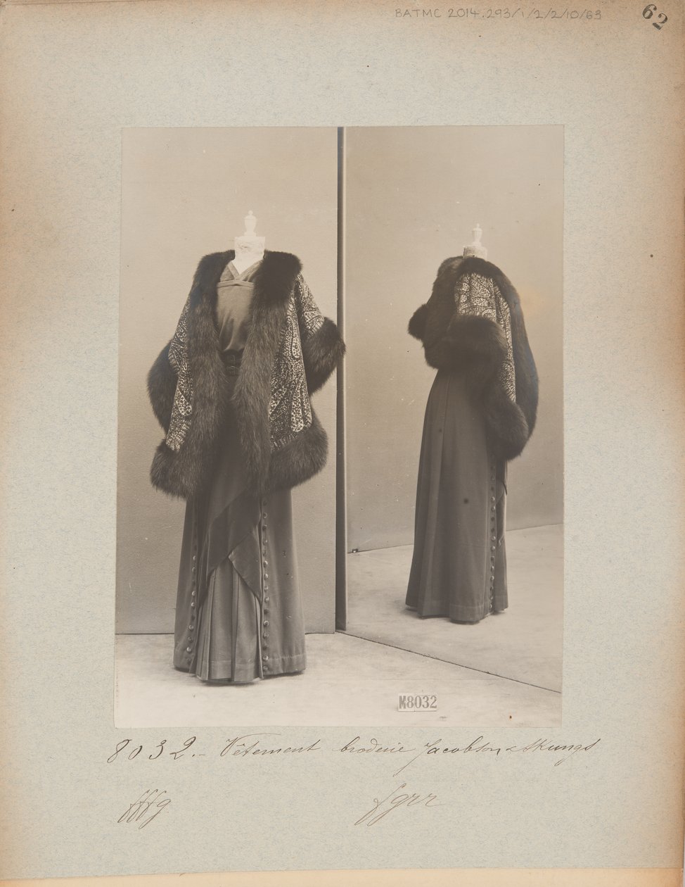 Albumisivu: House of Worth, Shawl tekijältä Photographer French
