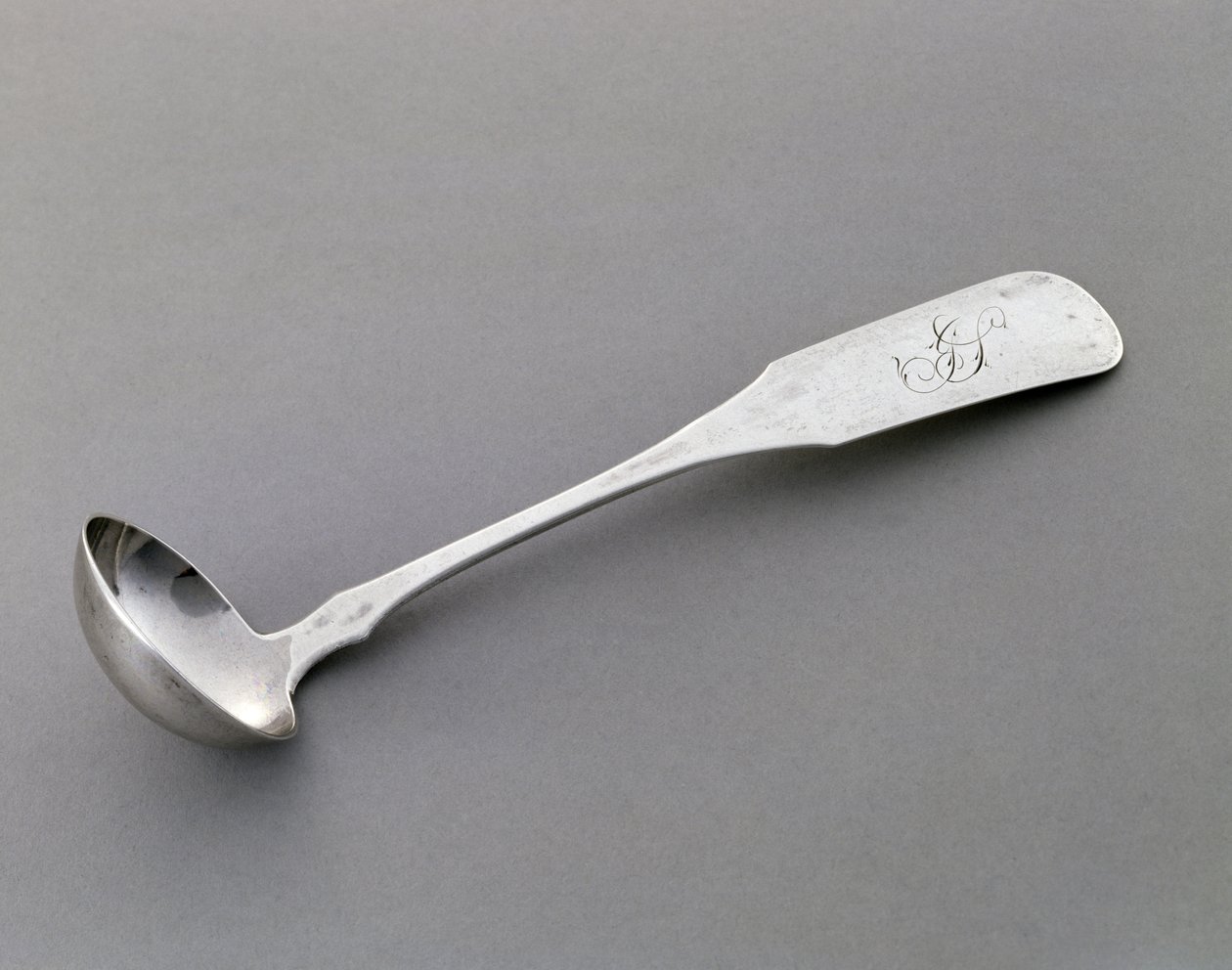 Kauha, c. 1849-1867 (hopea) tekijältä R. Lyman