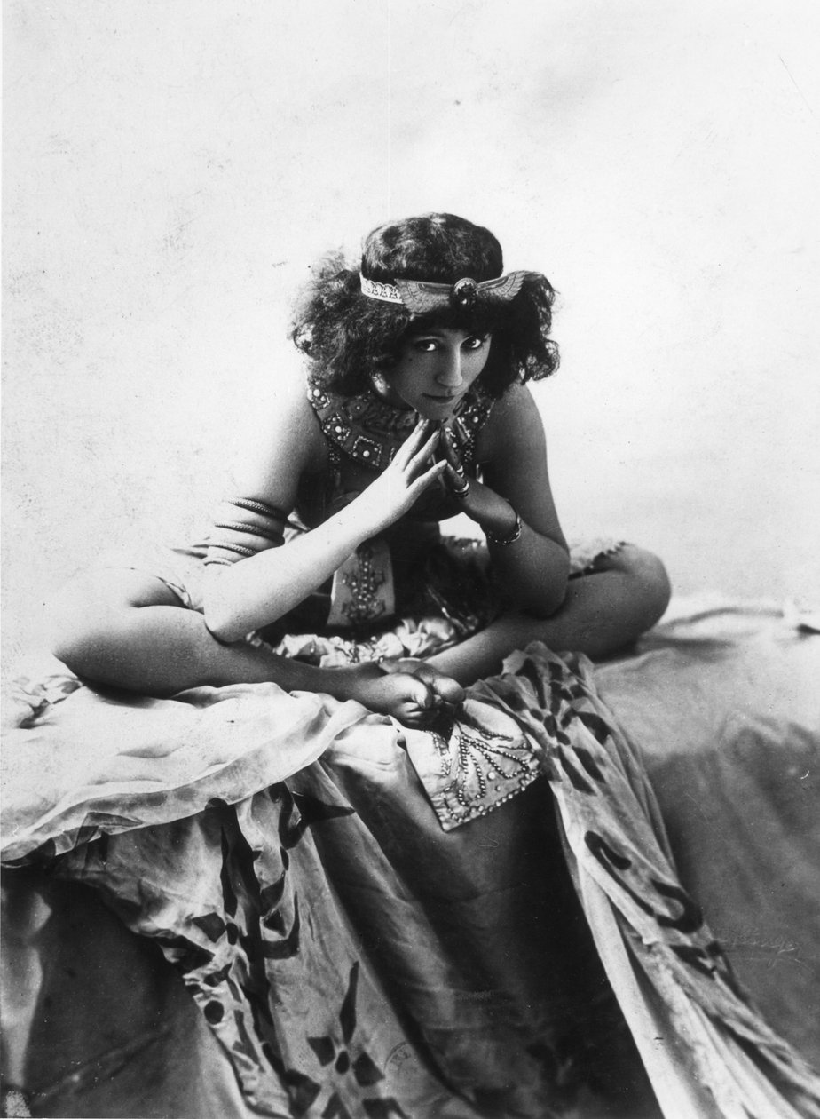 Colette (1873-1954) näytteli elokuvassa "Reve d