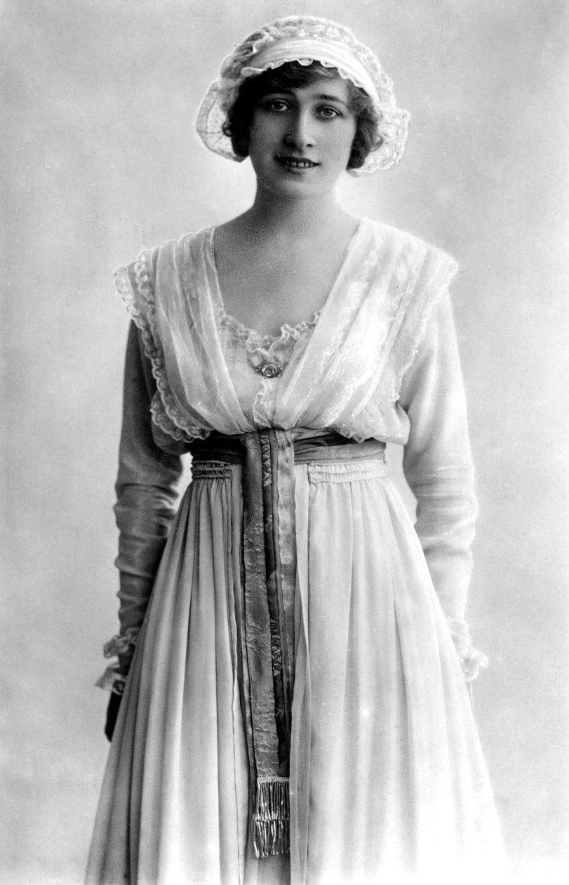 Phyllis Dare 1890-1975, englantilainen näyttelijä, 1900-luku. tekijältä Rita Martin