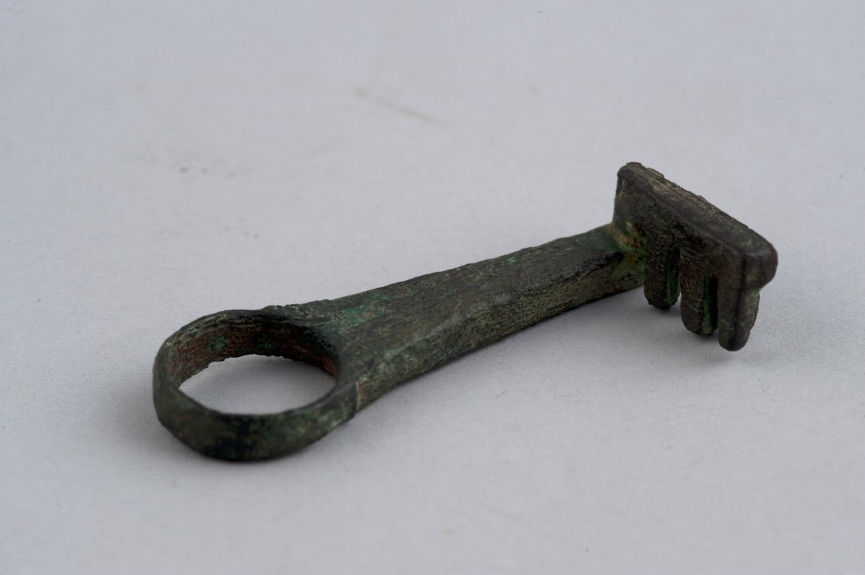 Avain (pronssi) tekijältä Roman