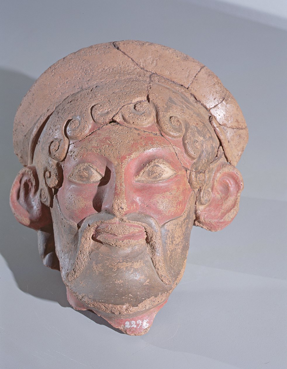Zeuksen pää (terrakotta) tekijältä Roman