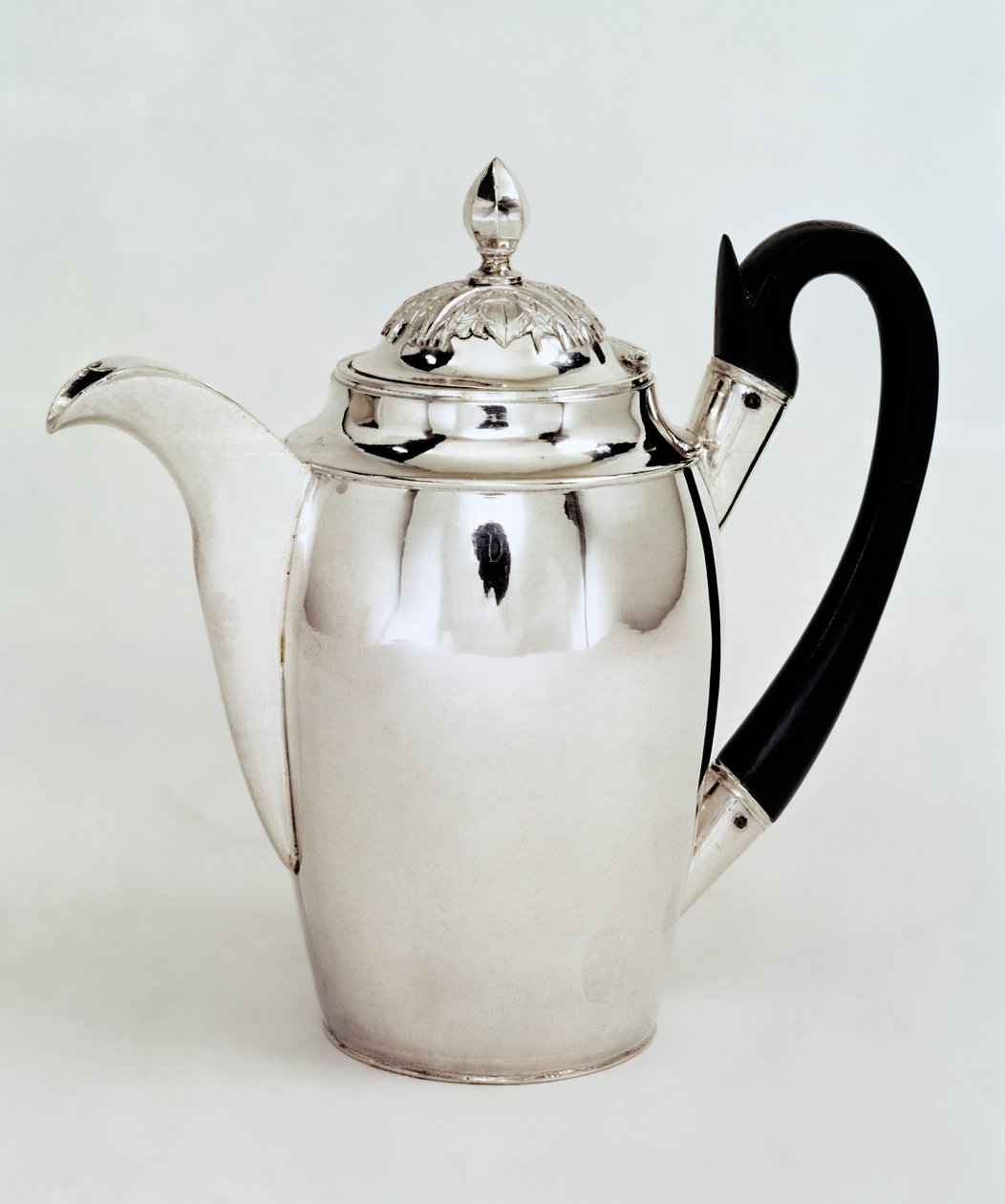 Suklaapannu, Leningrad, 1804 (hopea) tekijältä Russian School
