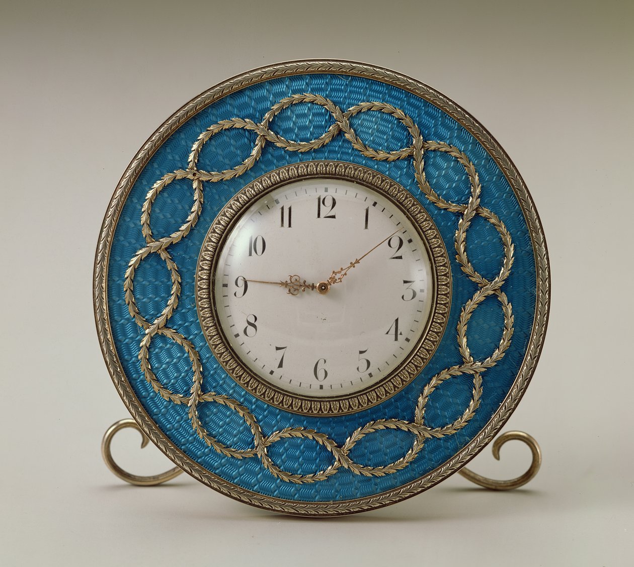 Faberge-kello, n. 1890 (hopeakullattu ja emali) tekijältä Russian School