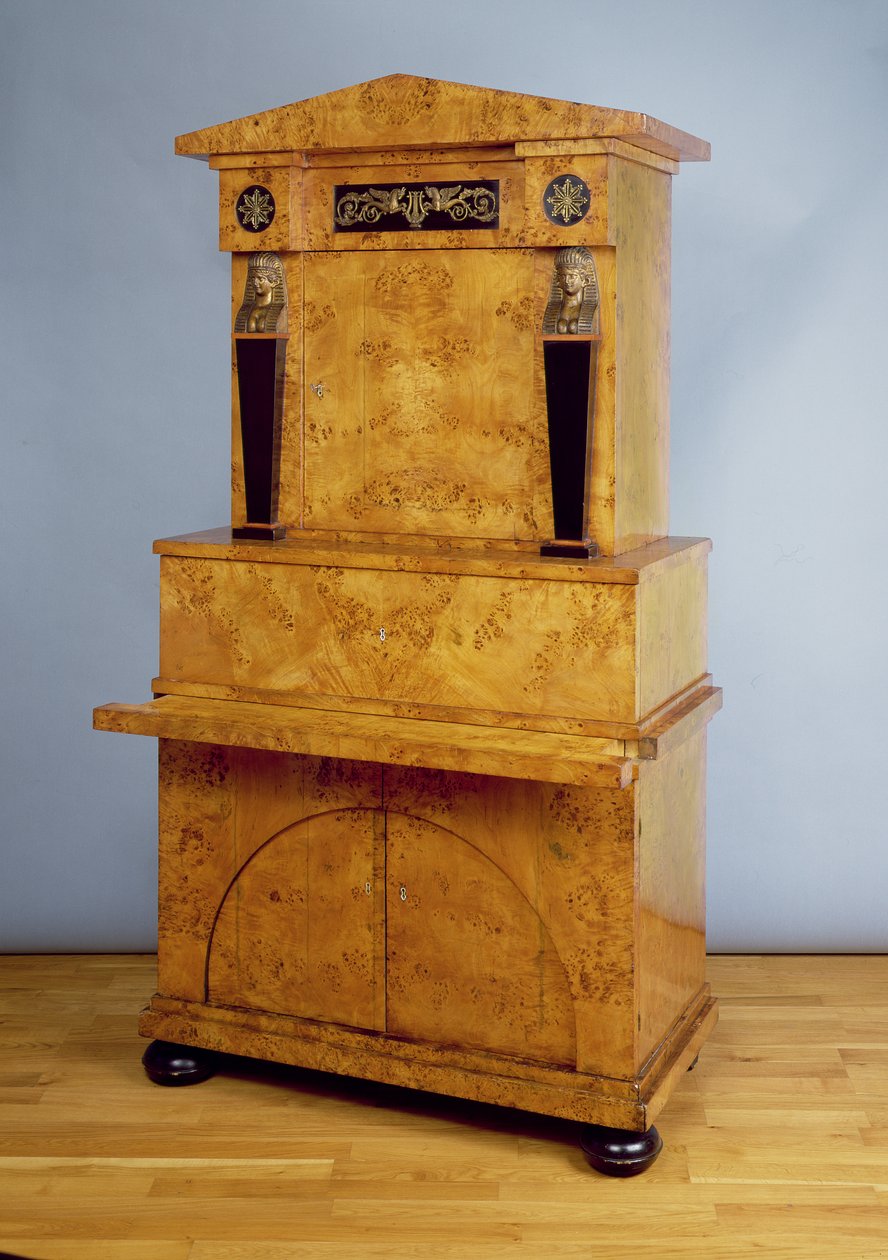 Secretaire Kirjahylly, (karjalankoivua) tekijältä Russian School