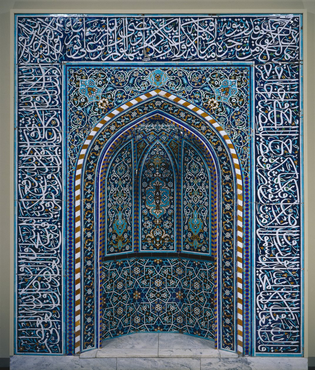 Rukousnurkka (Mihrab), 1600-luvun alku (keraaminen mosaiikki) tekijältä School Iranian