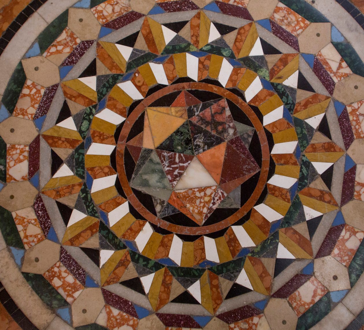 Pyhän Markuksen basilika, kirkko, jalkakäytävä (mosaiikki) tekijältä School Italian