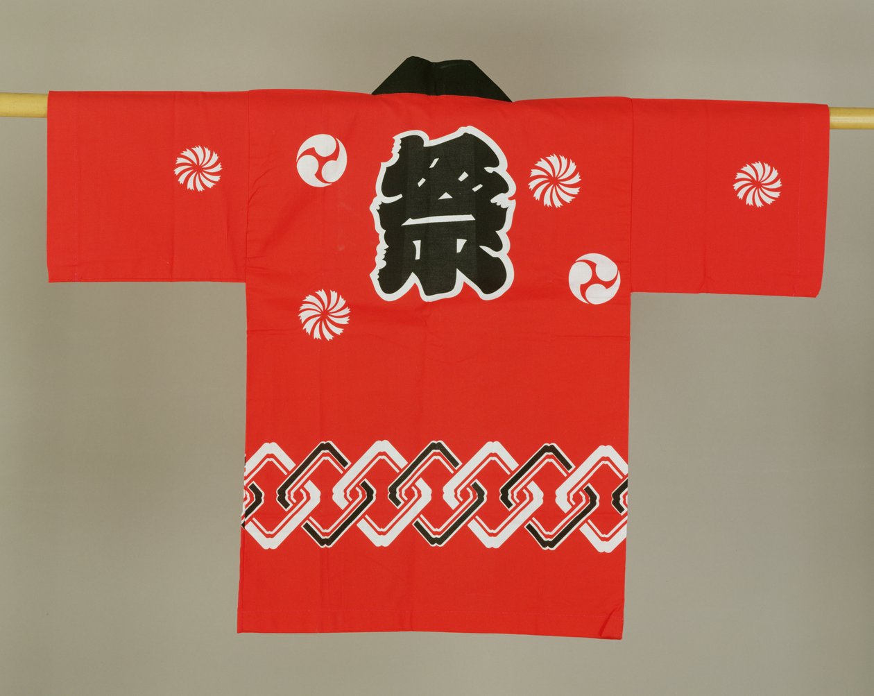 Lasten punainen ja musta puuvillatakki (puuvillaa) tekijältä Japanese School