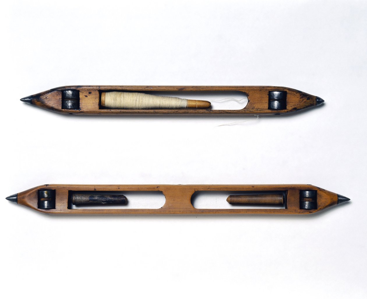 Weavers-sukkulat (puu) (katso myös 5879) tekijältä Scottish School