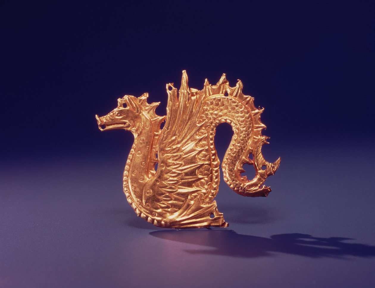 Merihirviö "Ketos" (kulta) tekijältä Scythian