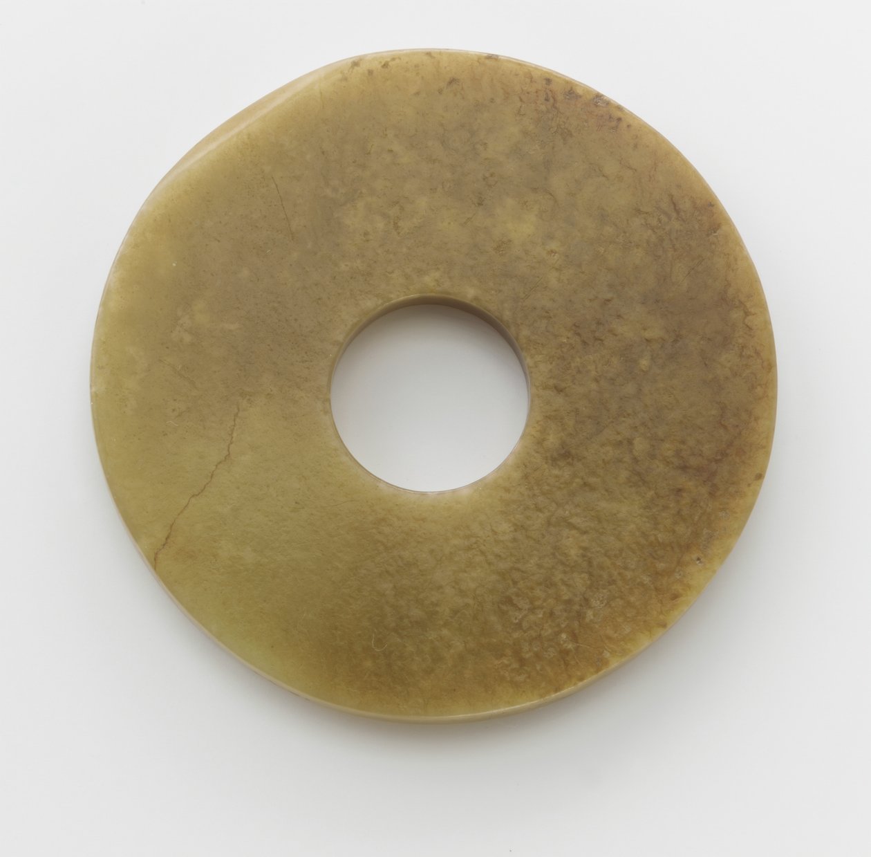 Rituaalilevy (bi) (jade) tekijältä Shang Dynasty Chinese School