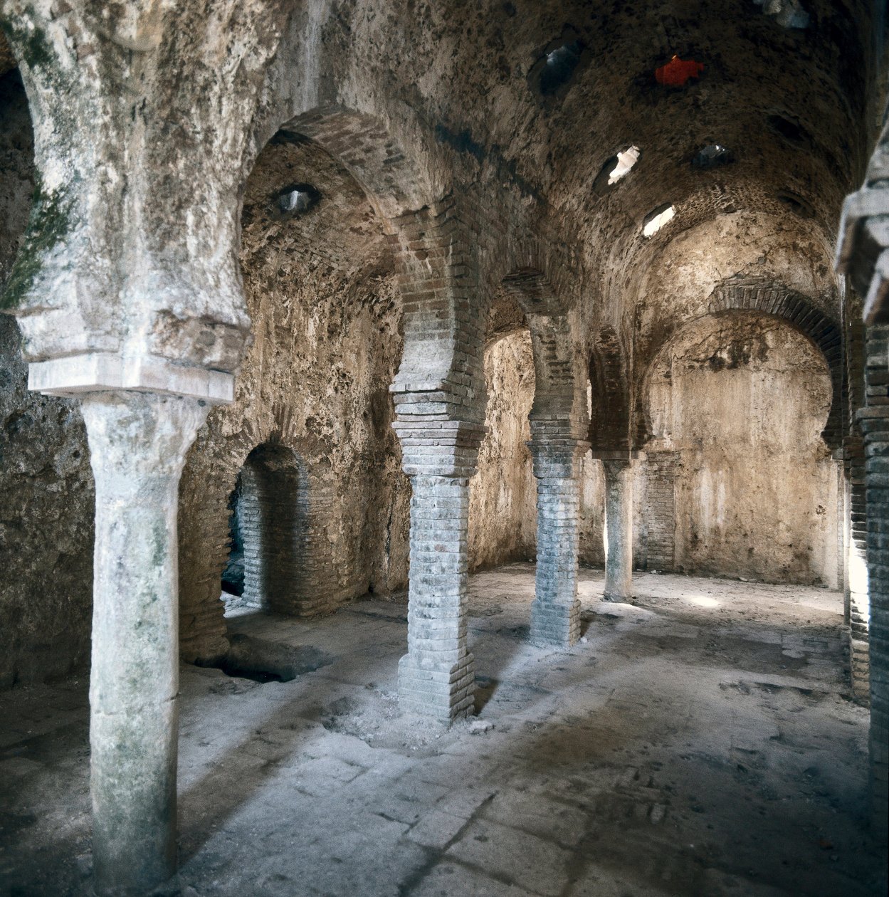 Arab Baths, Ronda, Espanja tekijältä Spanish School