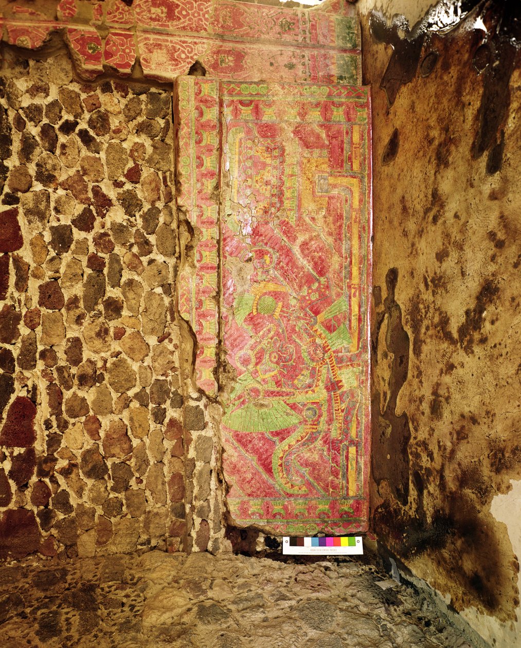 Mural of feathered Serpent (seinämaalaus) tekijältä Teotihuacan