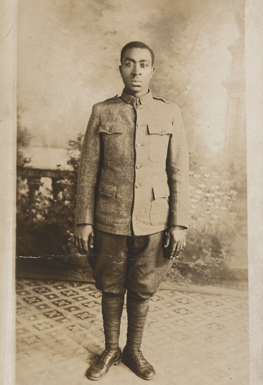 James McGee, n. 1918 (kuva). tekijältä U.S.Studio