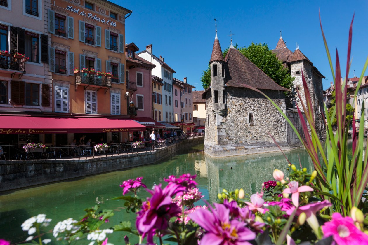 Annecy, Ranska. Isle Palace. tekijältä Unbekannt Unbekannt