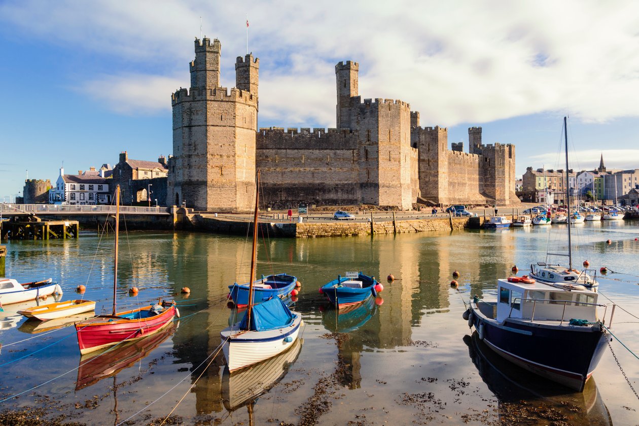 Caernarfon, Wales, Iso-Britannia. Linna. tekijältä Unbekannt Unbekannt