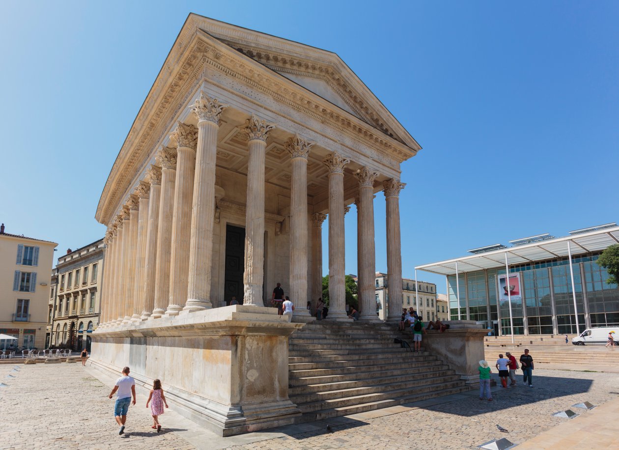 Nimes, Ranska. Square House. tekijältä Unbekannt Unbekannt