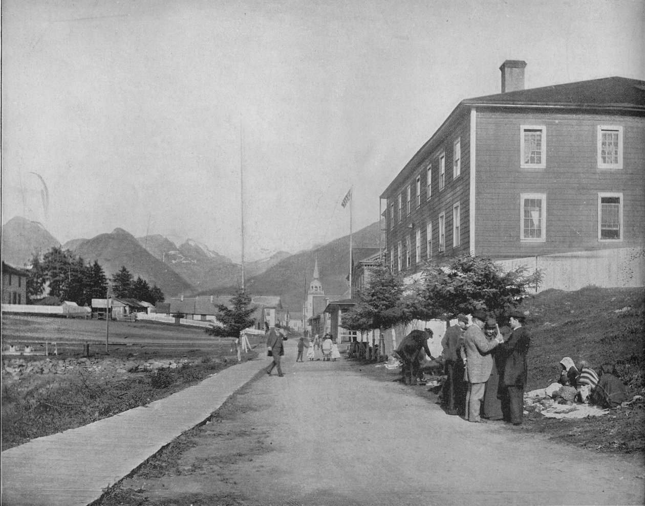 A Street Sitkassa, Alaskassa, vuodelta 1897. tekijältä Unbekannt