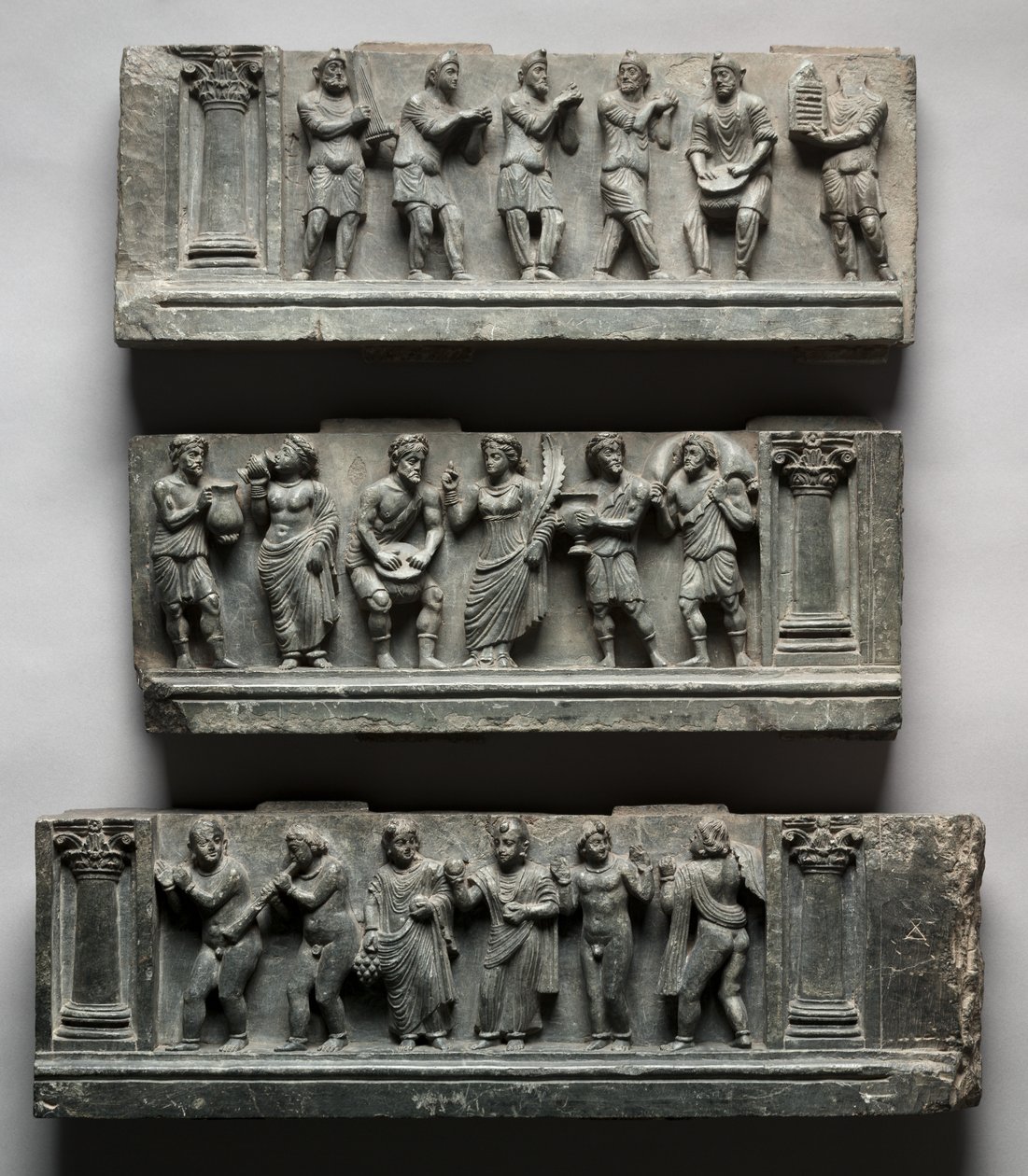 Bacchanalian Relief, 1-100. tekijältä Unbekannt