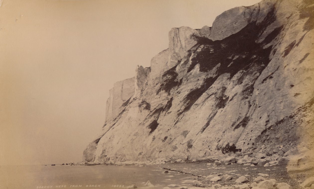 Beachy Head from Beach, 1929. tekijältä Unbekannt