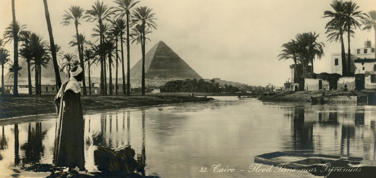 Kairo - Tulva-aika lähellä pyramideja, c1918-c1939. tekijältä Unbekannt