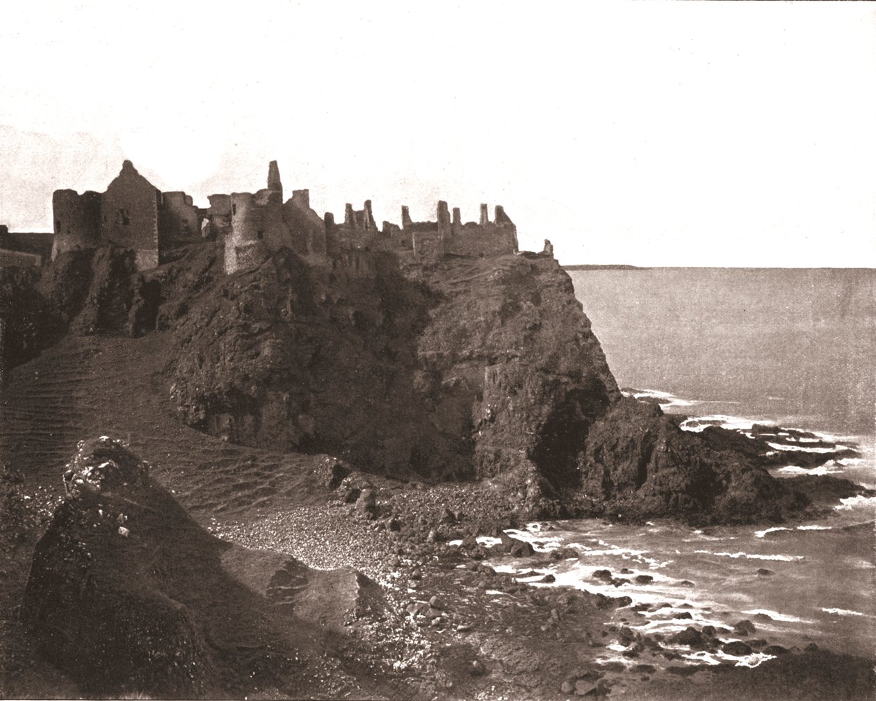 Dunlucen linna, Antrimin kreivikunta, Pohjois-Irlanti, 1894. tekijältä Unbekannt