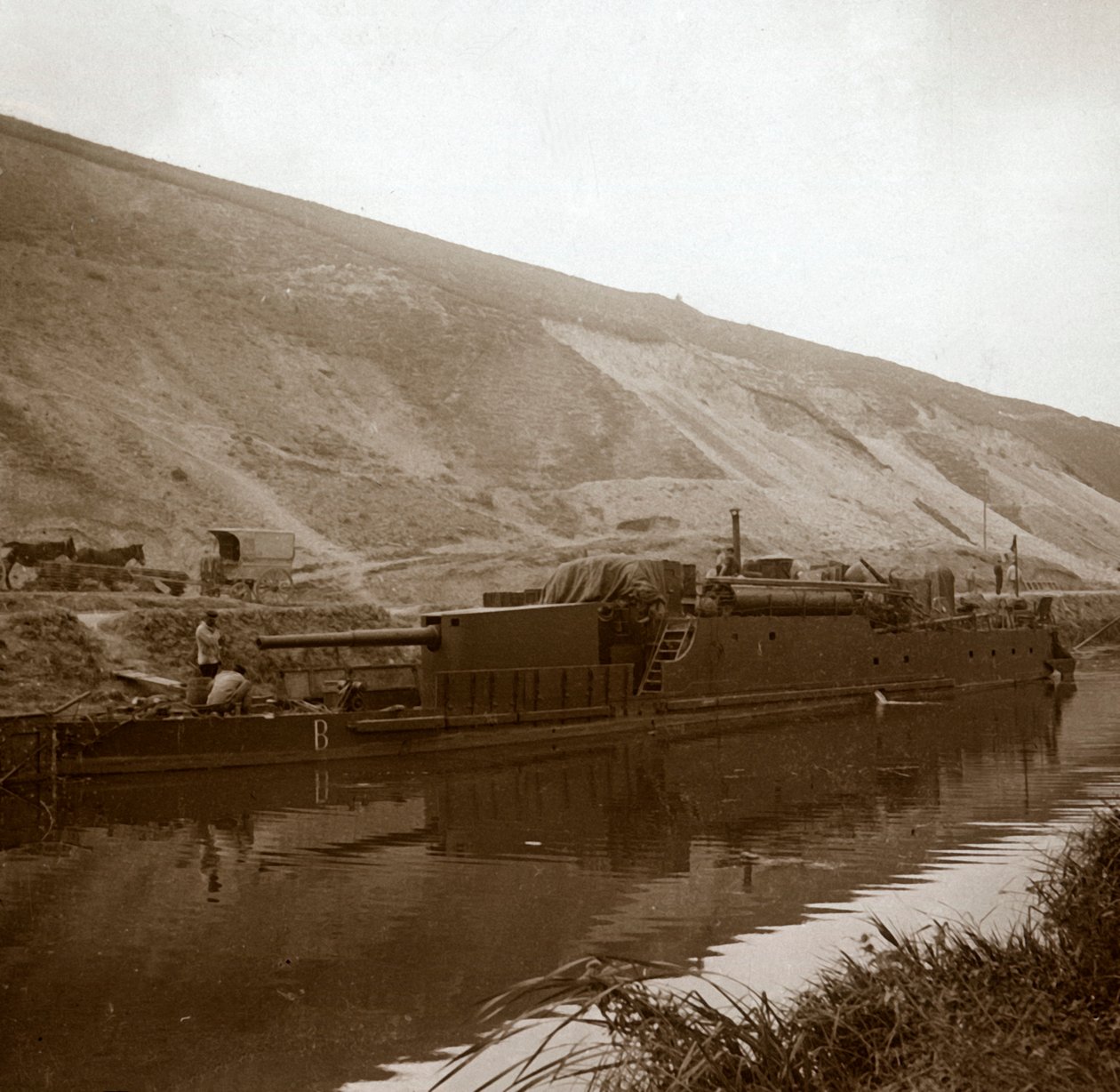 Tykkivene, Genicourt, Pohjois-Ranska, c1914-c1918 tekijältä Unbekannt