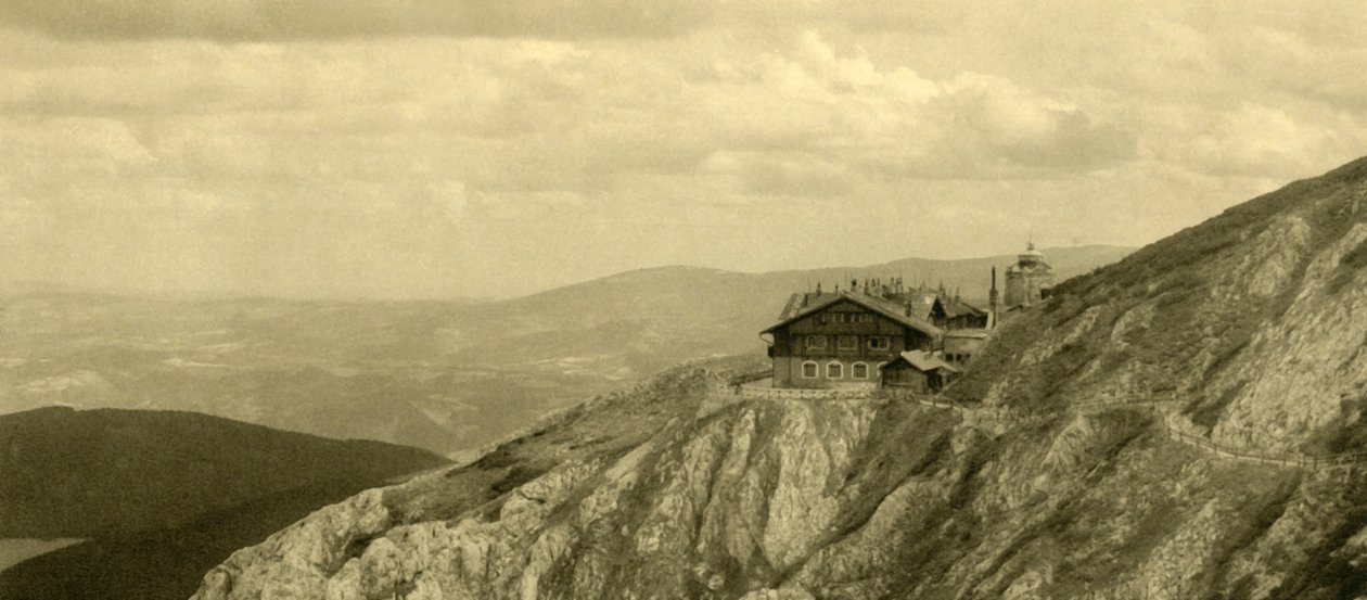 Hotelli Schneebergillä, Ala-Itävallassa, vuodelta 1935. tekijältä Unbekannt