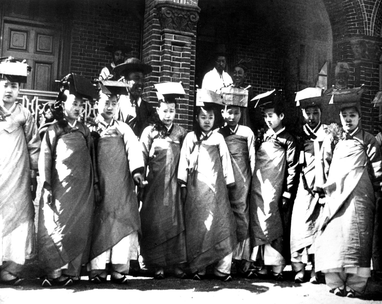 Korean tytöt, 1900 tekijältä Unbekannt
