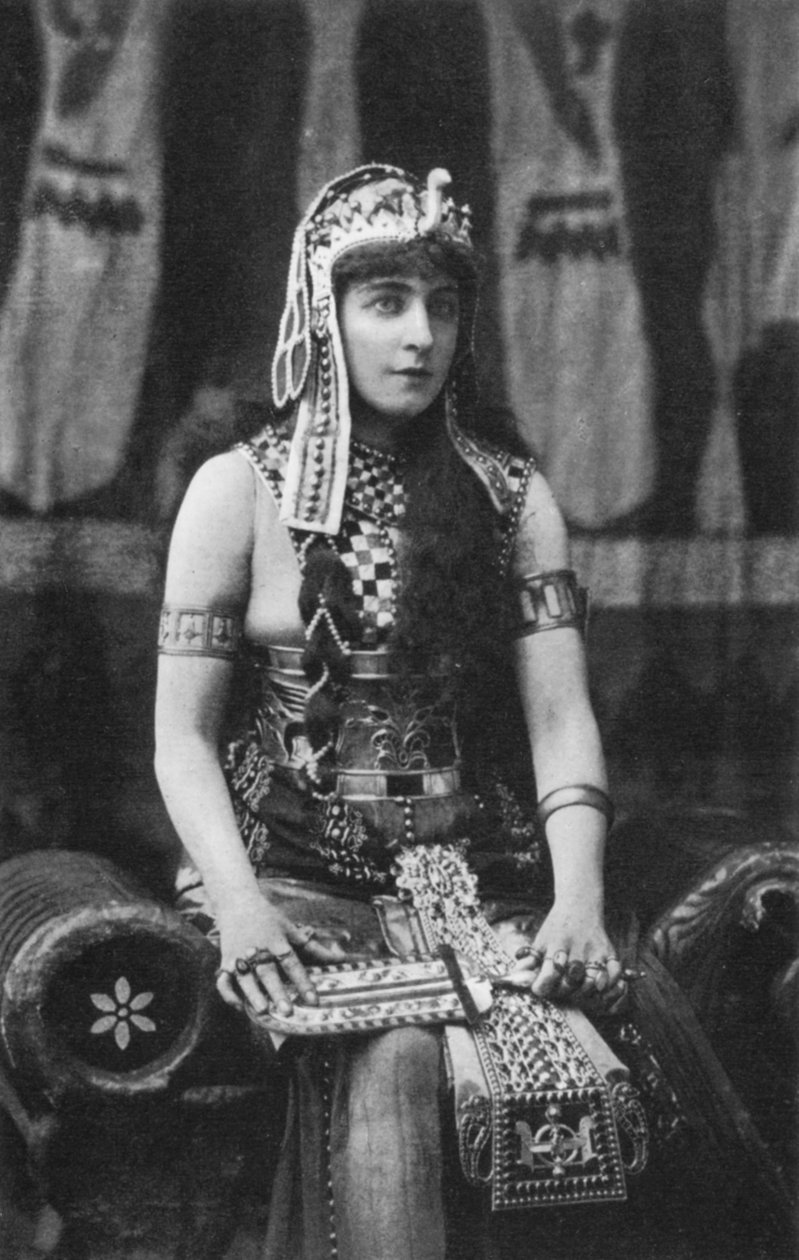 Lillie Langtry Cleopatran roolissa, c1890 tekijältä Unbekannt