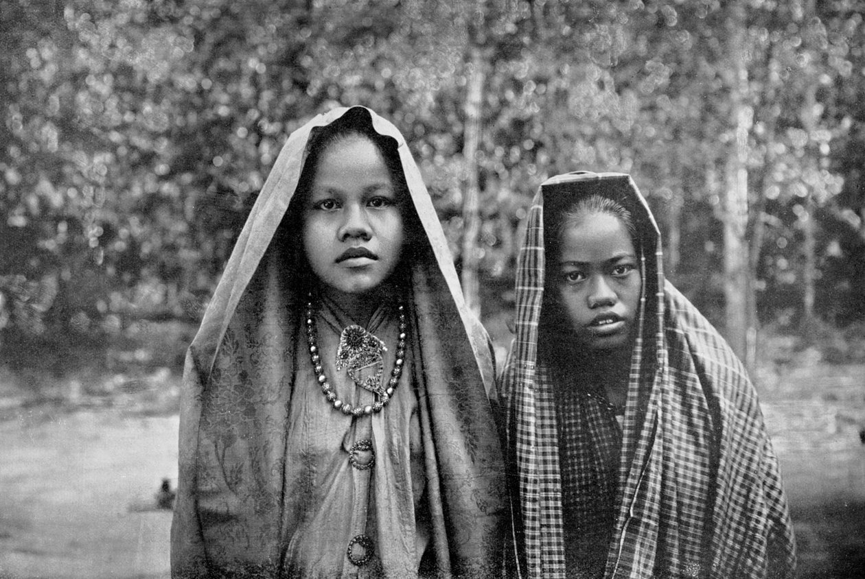Malaijitytöt, Sumatra, Indonesia tekijältä Unbekannt