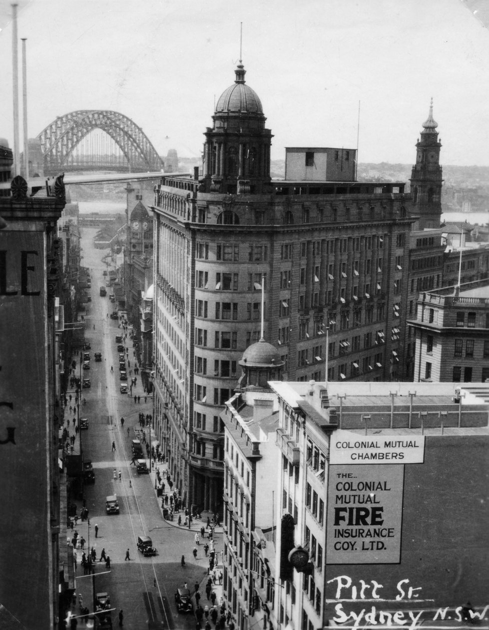 Pitt Street, Sydney, Uusi Etelä-Wales, Australia, 1945 tekijältä Unbekannt