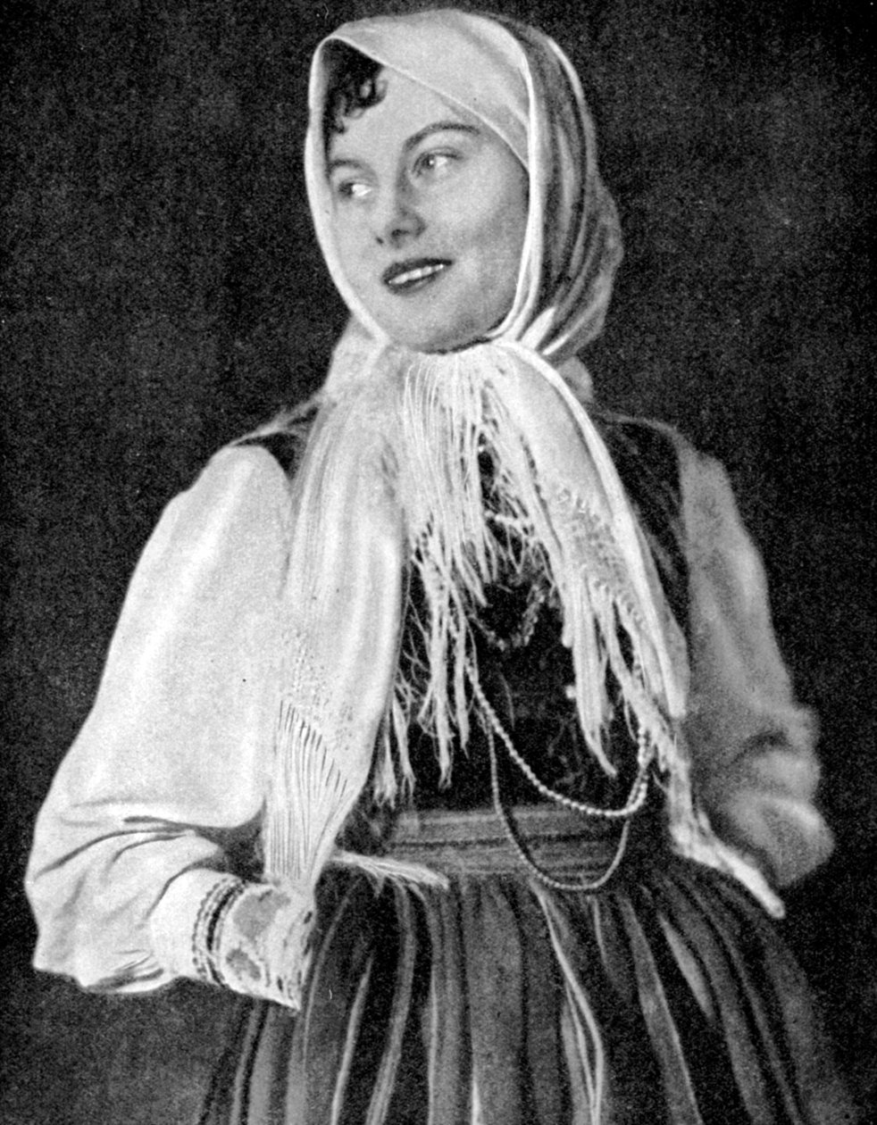 Puolalainen nainen perinteisessä asussa, 1936 tekijältä Unbekannt
