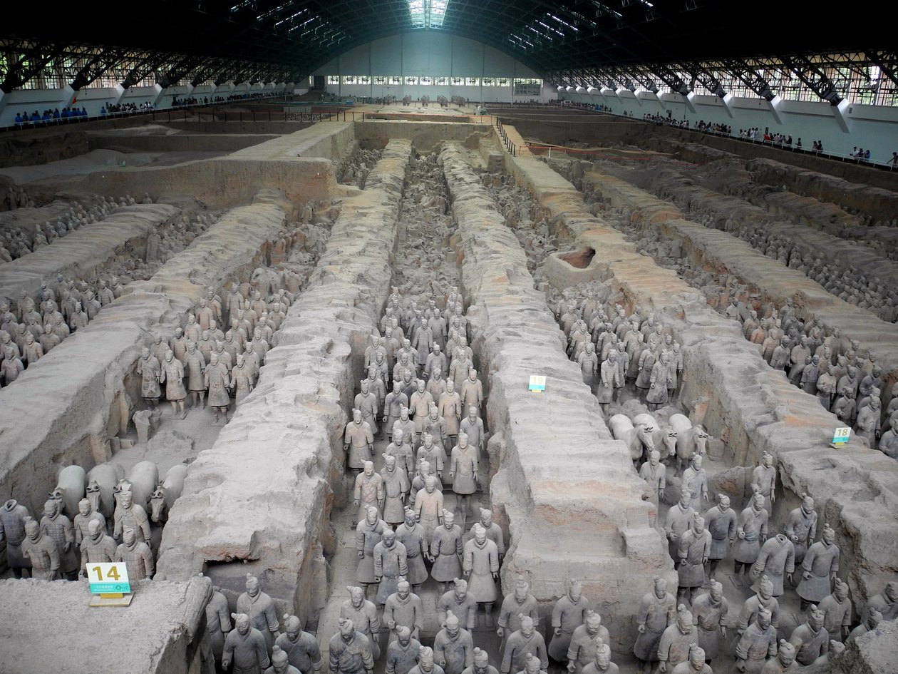 Q in shi Huang terrakottavarsi ee tekijältä Unbekannt