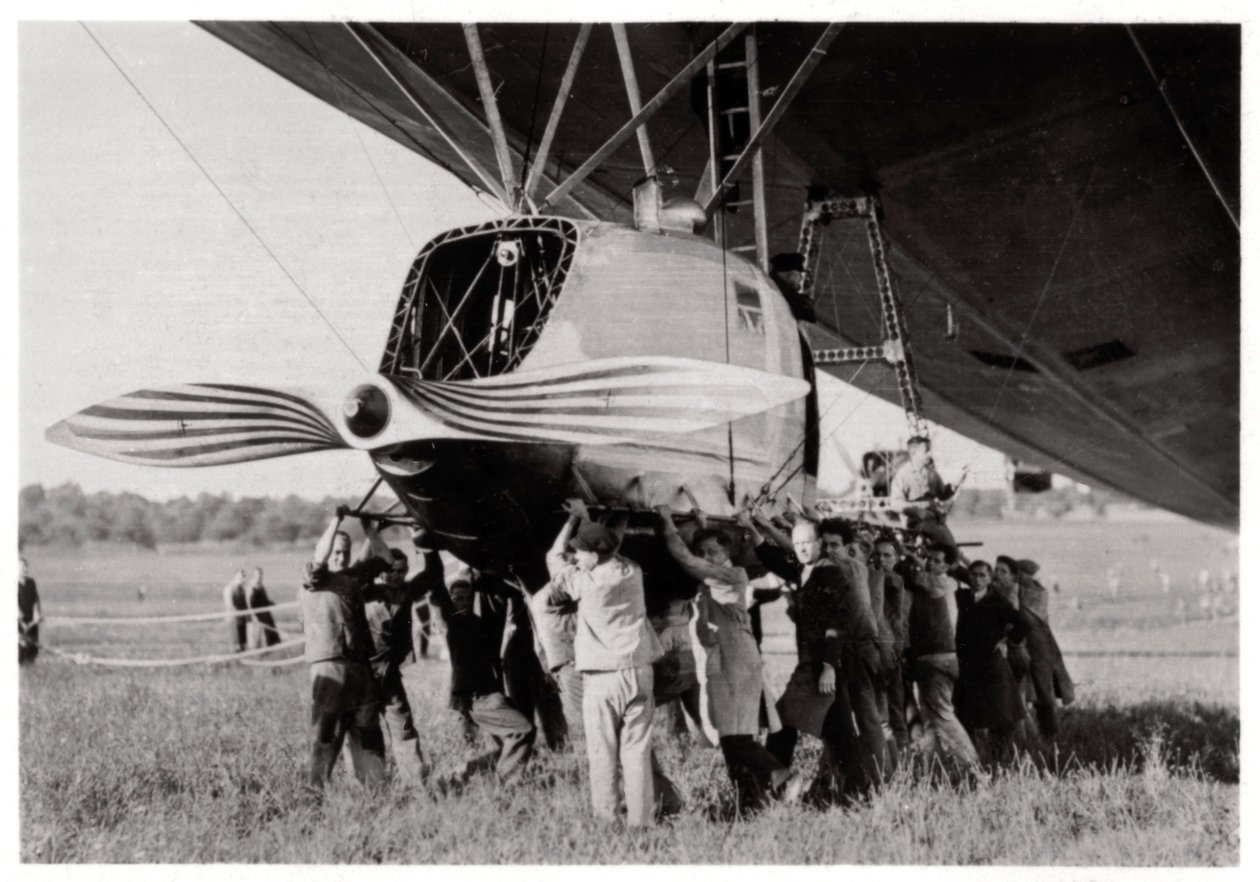 Takagondoli, Zeppelin LZ 127 Graf Zeppelin, 1933 tekijältä Unbekannt