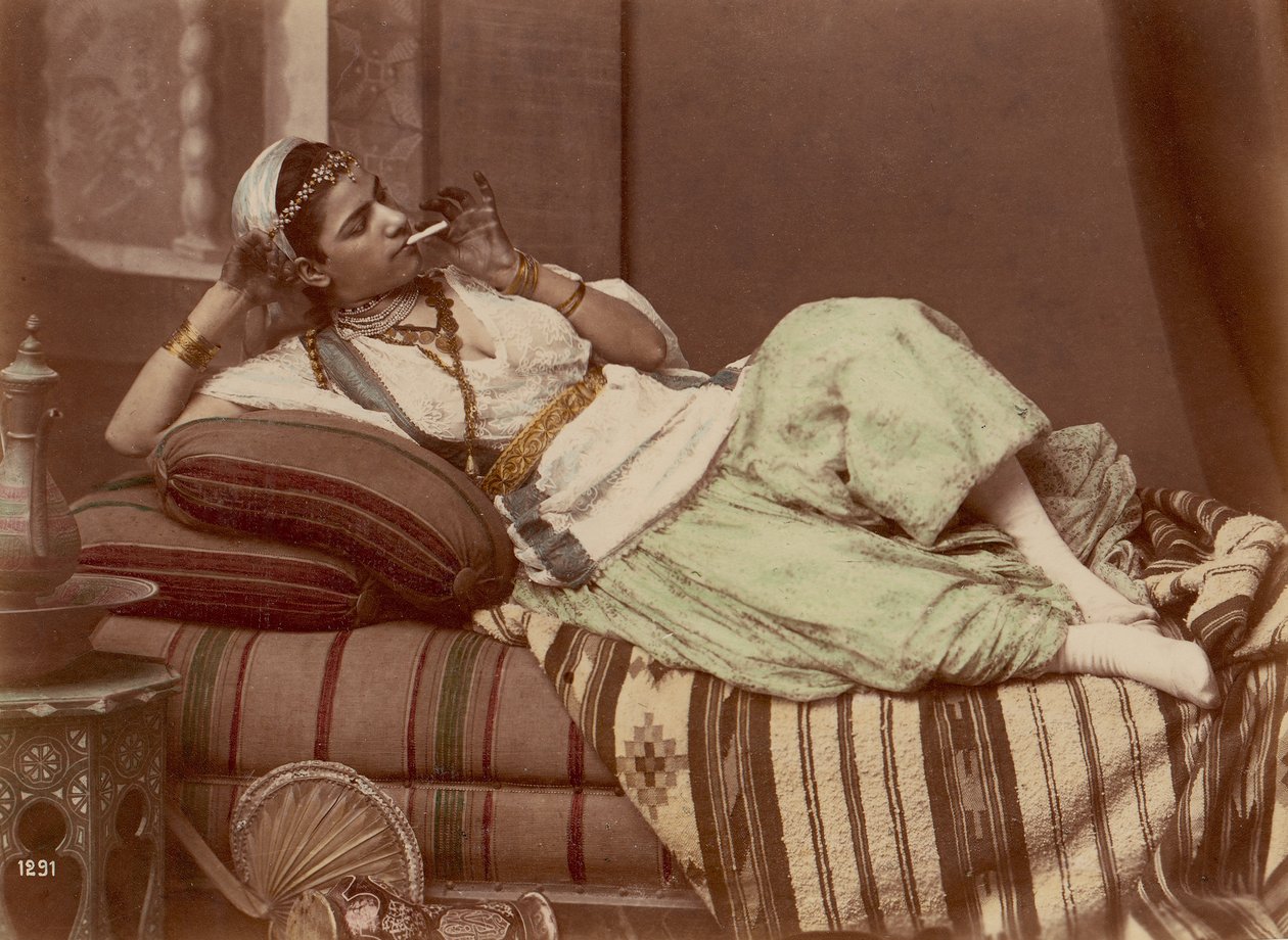 [Reclining Woman Smoking], 1870-90. tekijältä Unbekannt