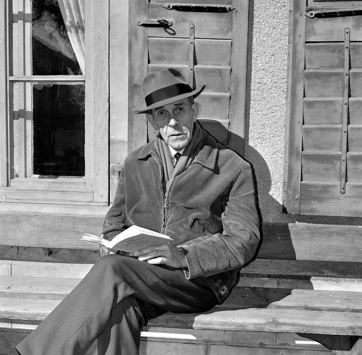 Sveitsi Gustave Literature Roud (m/w kuva) tekijältä Unbekannt