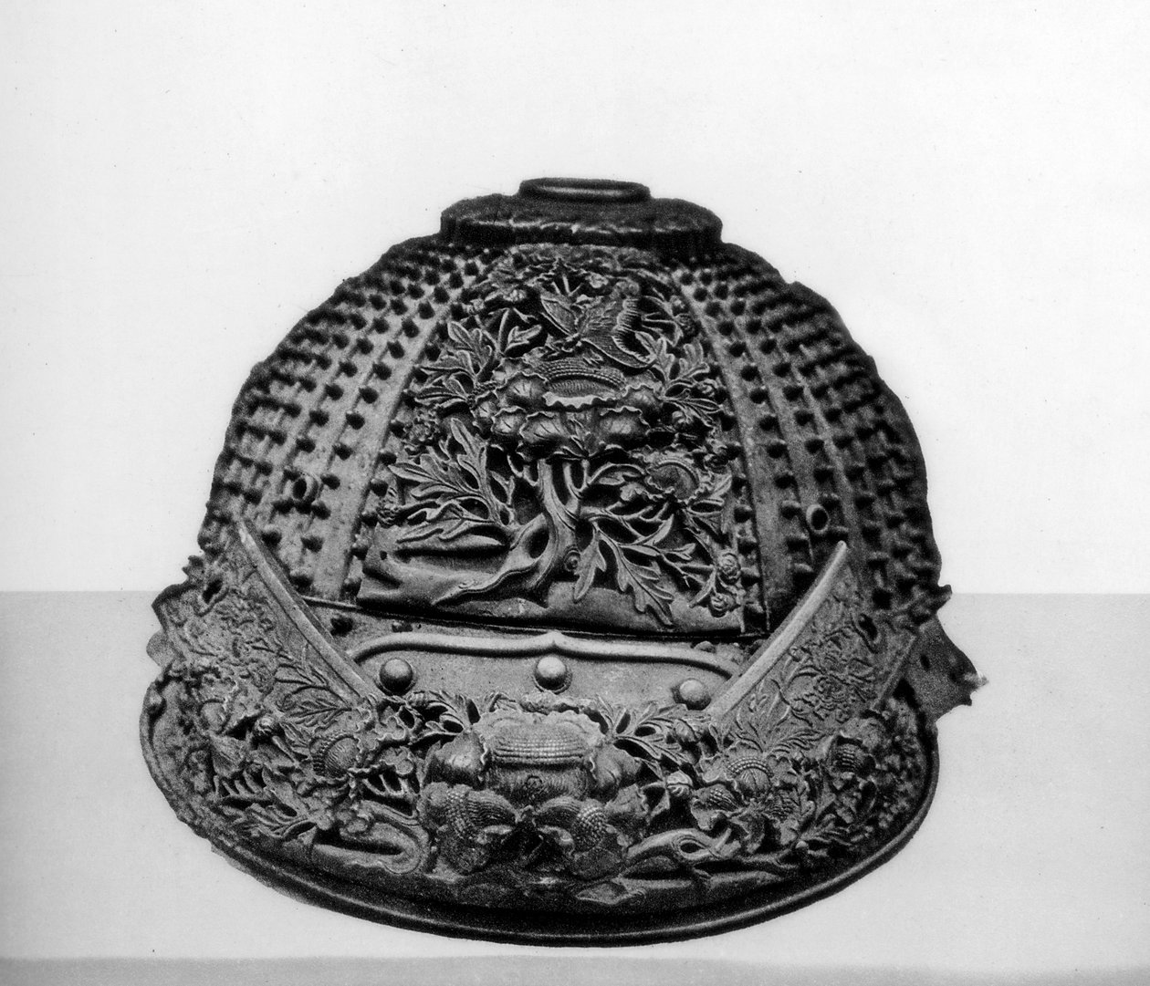 Yoshitsunen panssari, 1100-luku 1886 tekijältä Unbekannt