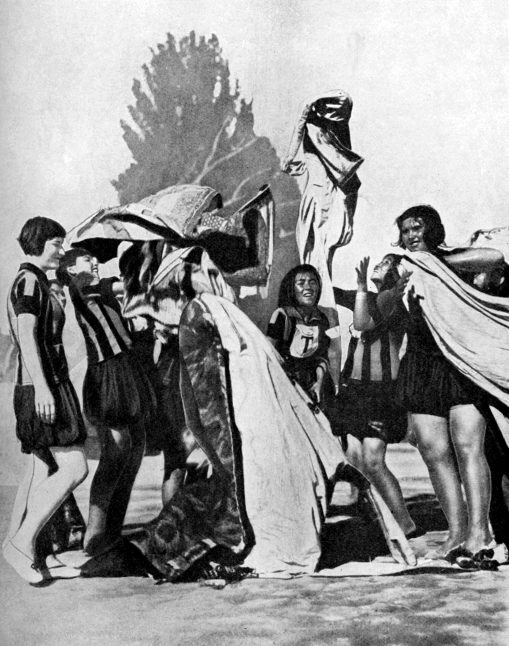 Uzbekistanin tytöt, 1936 tekijältä Unbekannt