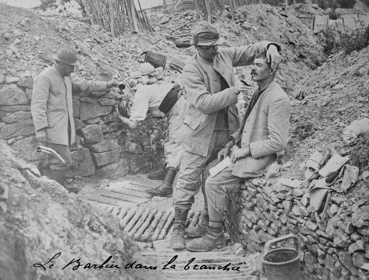 Ranskalainen kaivannon parturi, 1915-18 tekijältä Unbekannt Unbekannt