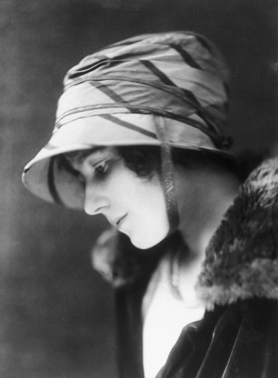 Lady Elizabeth Bowes-Lyon (1900-2002), 1920-luku tekijältä Unbekannt