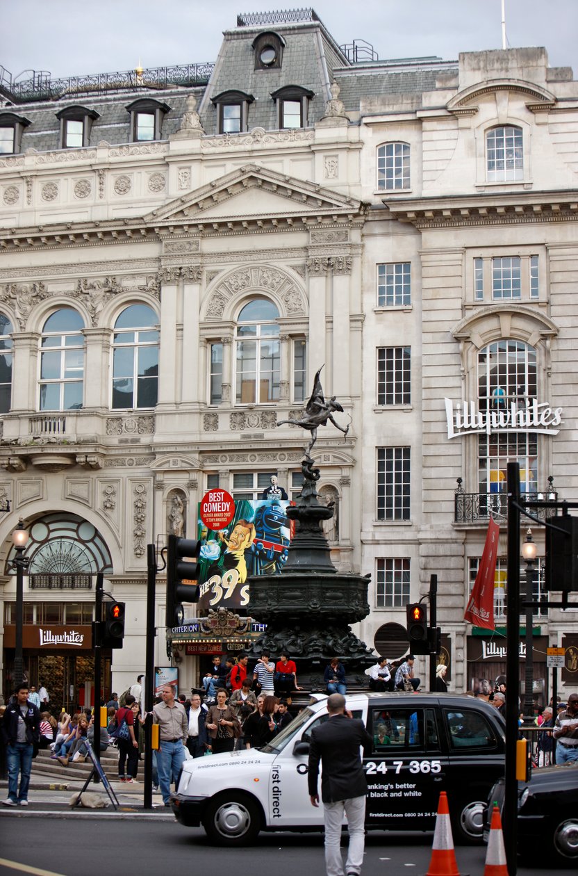 Piccadilly Circus, Lontoo (kuva) tekijältä Unbekannt