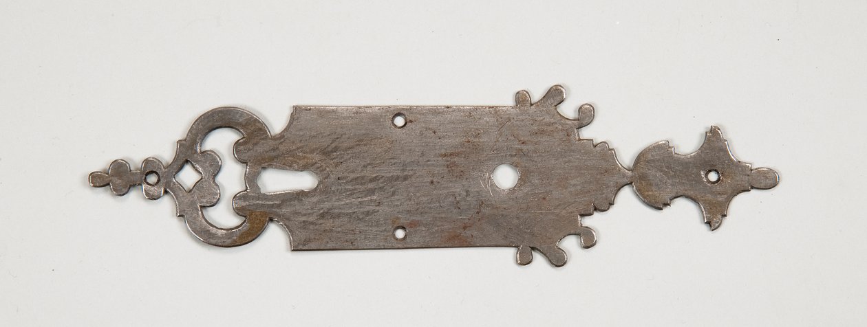 Avaimenreikä escutcheon tekijältä Unidentified Maker