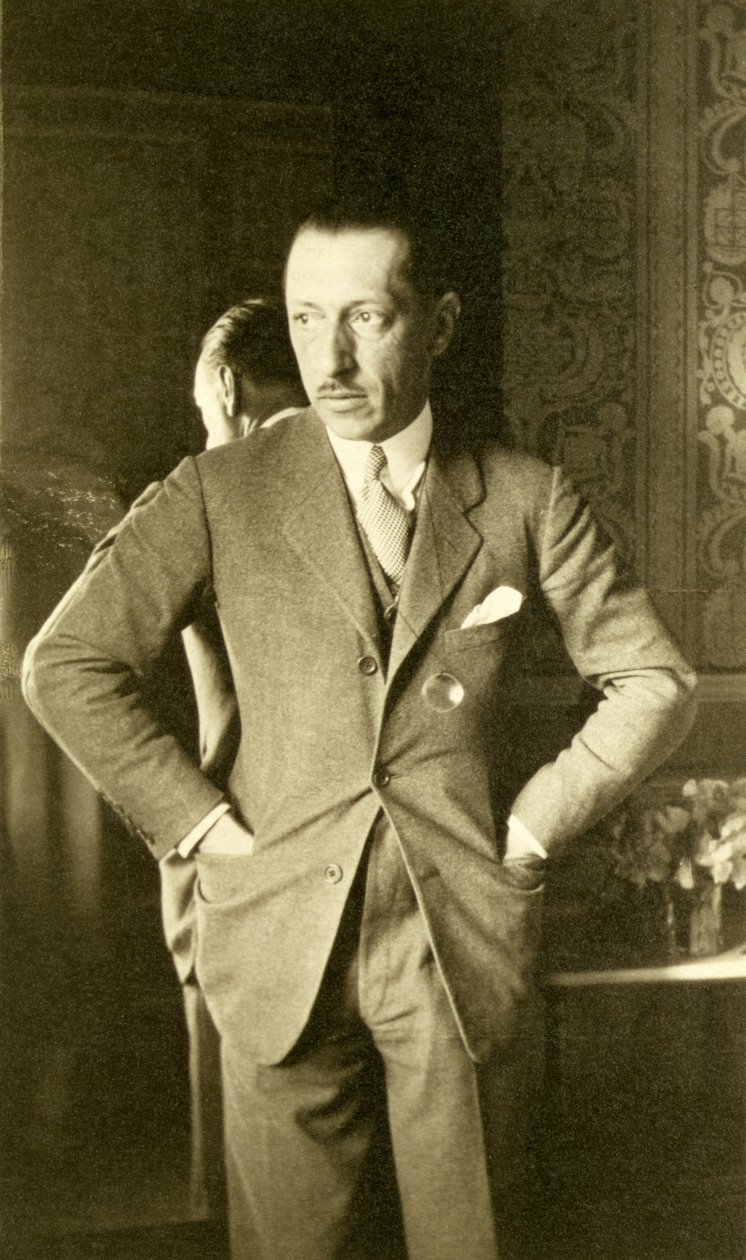 Igor Stravinsky (s/w-kuva) tekijältä Unknown photographer