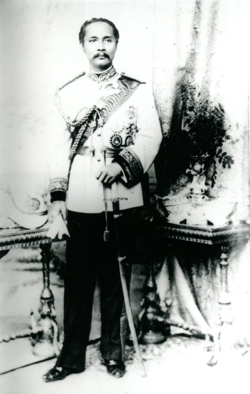 King Chulalongkorn, n. 1880 (m/w kuva) tekijältä Unknown photographer