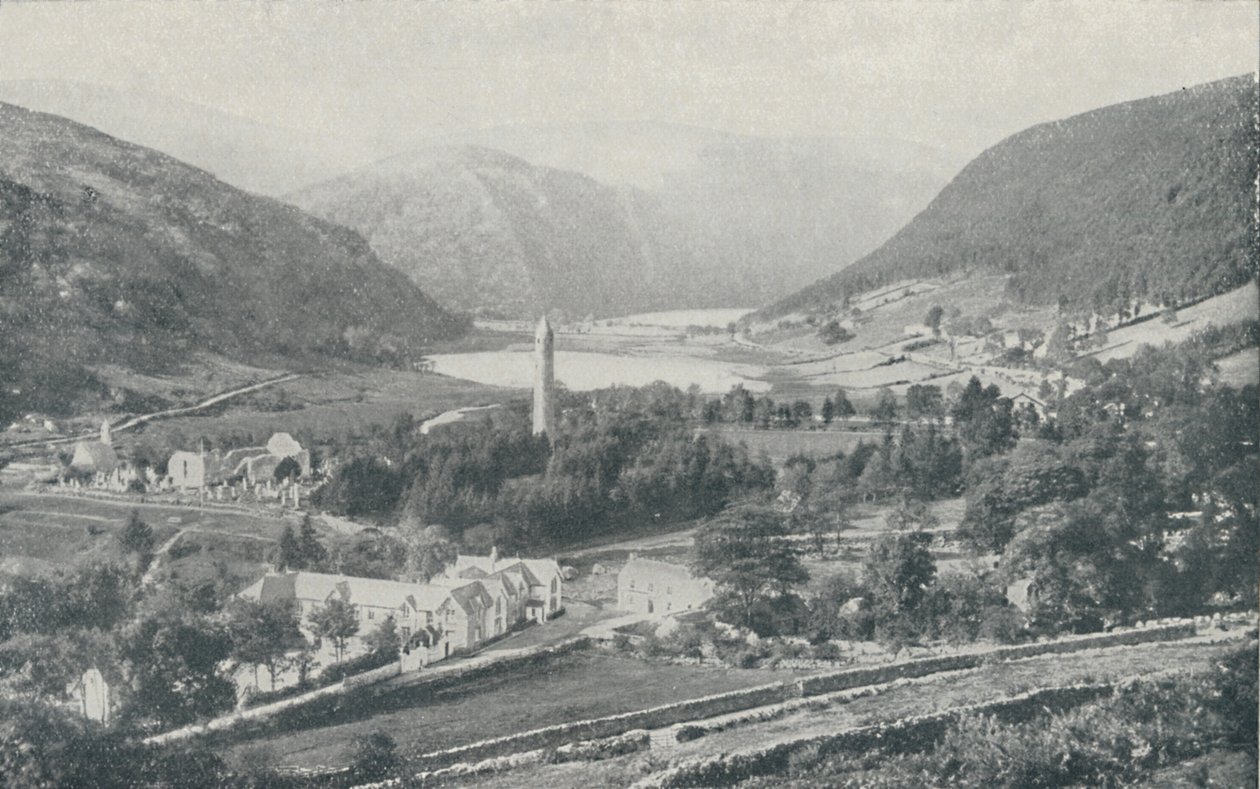 Irlantilainen kylä Glendalough, 1910 tekijältä Valentine and Sons Ltd